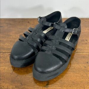 Matt & Nat Black Textured Platform Fisherman Sandals Summer Beach Vacation Toes